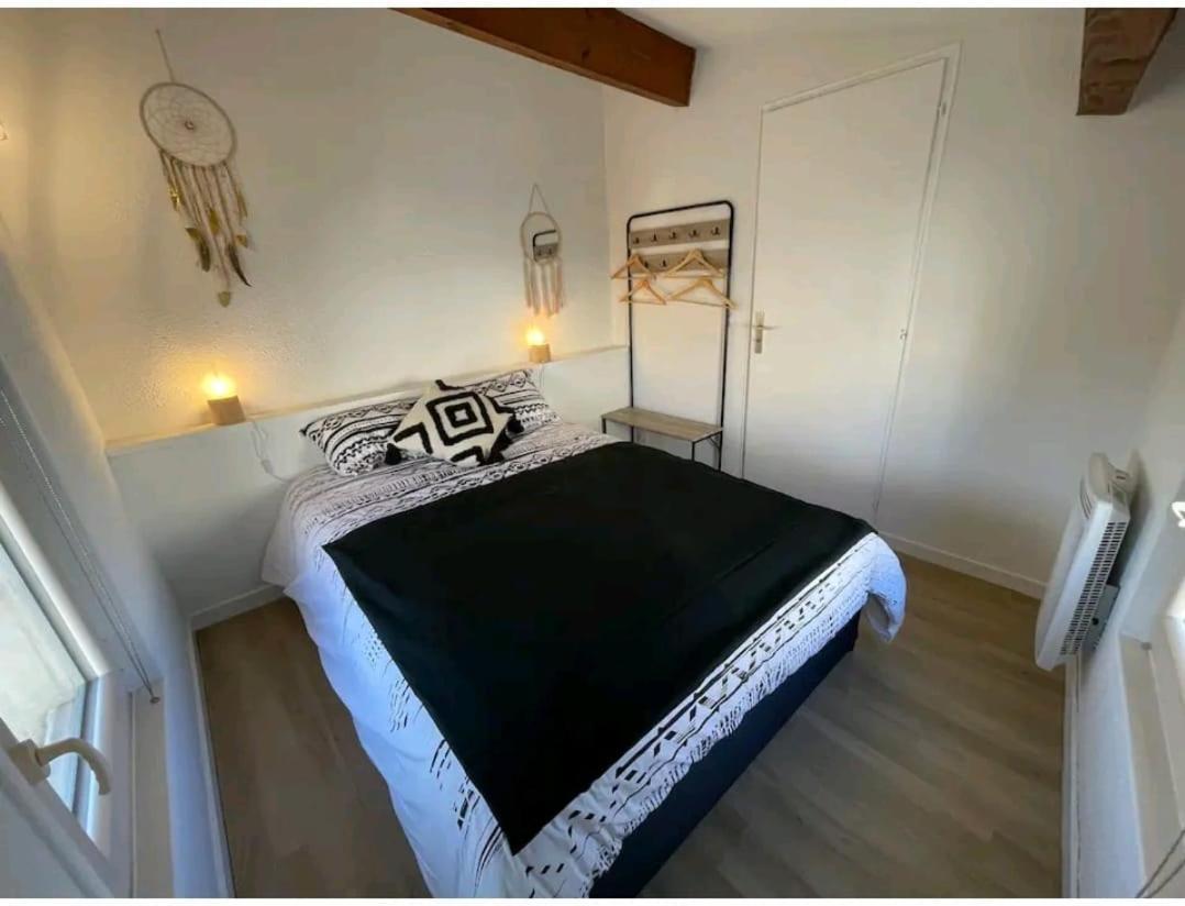 Le Loft Berbère - idéal couples, familles, business - centre historique, WIFI , NETFLIX Niort Extérieur photo